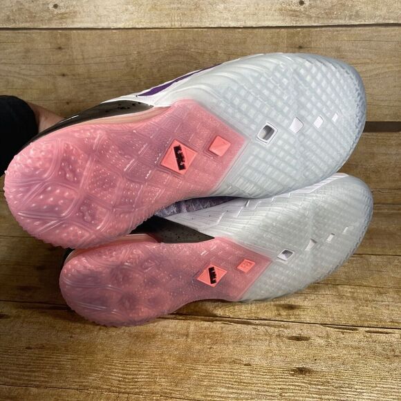 Nike LeBron XVIII 18 James Purple Black CW2760-900 Size 7Y / Women Size 8.5 - Picture 5 of 7